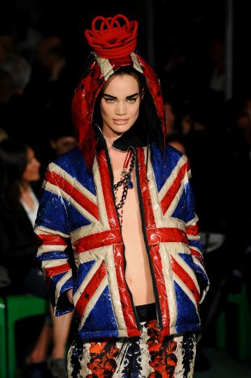 Представяне на колекцията на Jean Paul Gaultier за сезон есен/зима 2014-2015 по време на Седмицата на модата в Париж