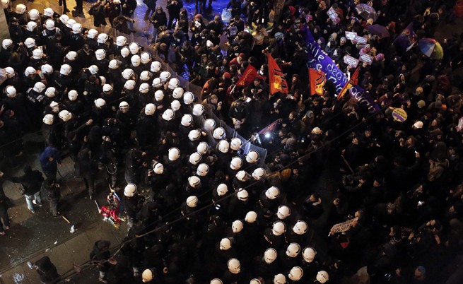 Осмомартенски протест срещу убийствата на жени в Турция