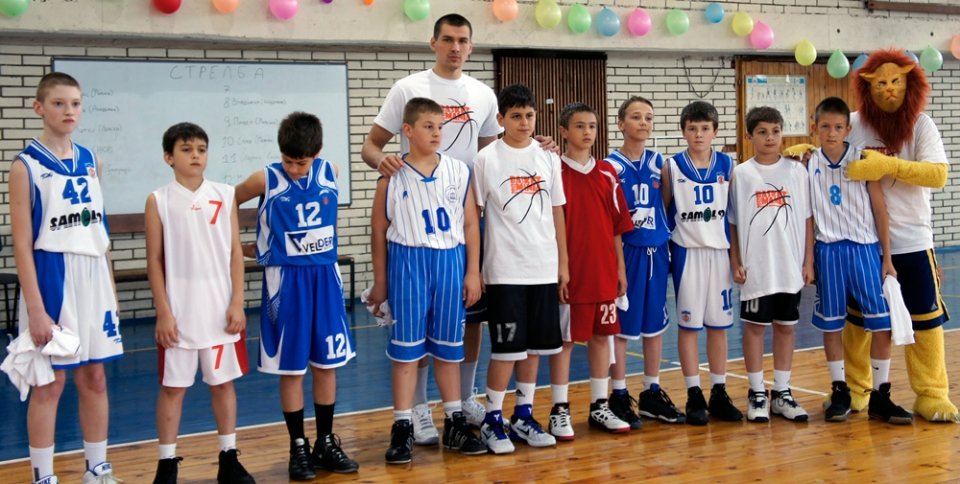 Левски спечели BasketMania 20121