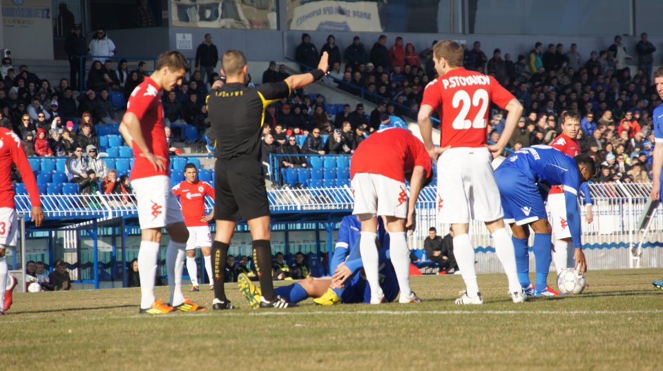 Черноморец потопи безобразен ЦСКА в Бургас1