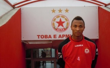 Тони Силва се завърна