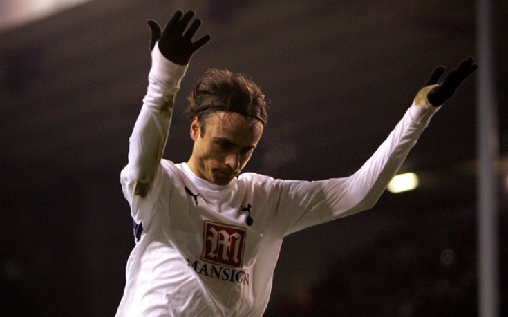 Рожденникът Бербатов води в анкета за топнападател на Острова