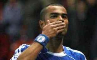 Ашли Коул в игра преди края на сезона