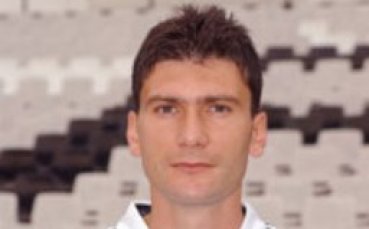 Тодор Колев с настинка преди контролата, титулярите са ясни