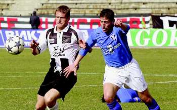 Закъснение с договорите е причината за некартотекираните в Спартак