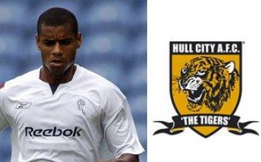 Болтън прати нападател в Чемпиъншип