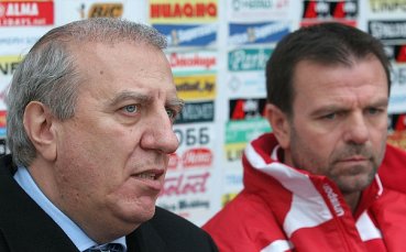 Прамод Митал поздрави Стойчо Младенов