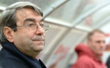 Президентът на Ливорно пуска Лукарели