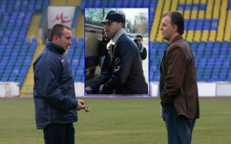 Стоилов: Само от Николай зависи дали ще продължи да играе футбол