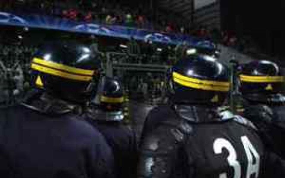 УЕФА засилва полицейското присъствие на мачовете