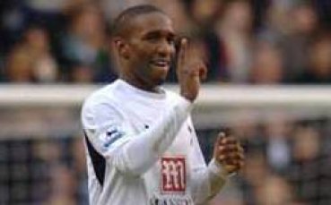 Сън: Дефоу отива в Манчестър Юн