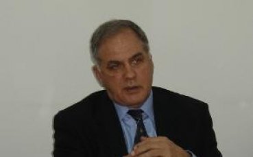 Нова зала в София - все още мираж