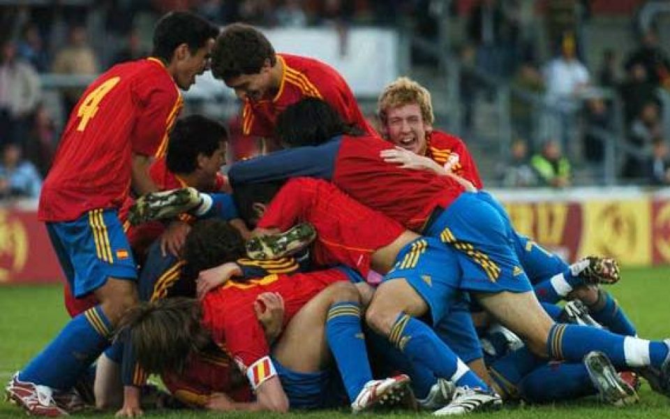 Испания и Англия на еврофинал за юноши