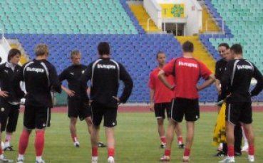 Болки в коляното спряха Марто от тренировка