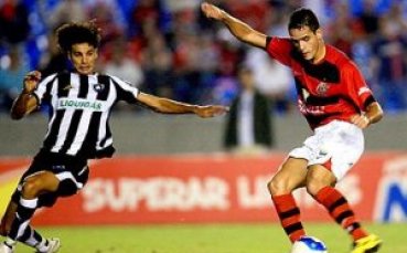 Ливърпул и Ман Юнайтед в битка за бразилец