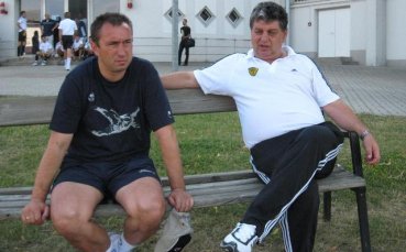 Стоилов: Бензукан и Тасевски се справят добре