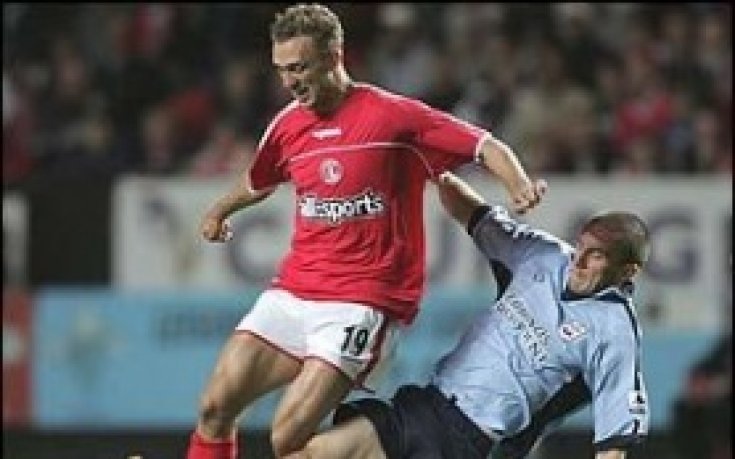 Аякс подписа с Ромедал