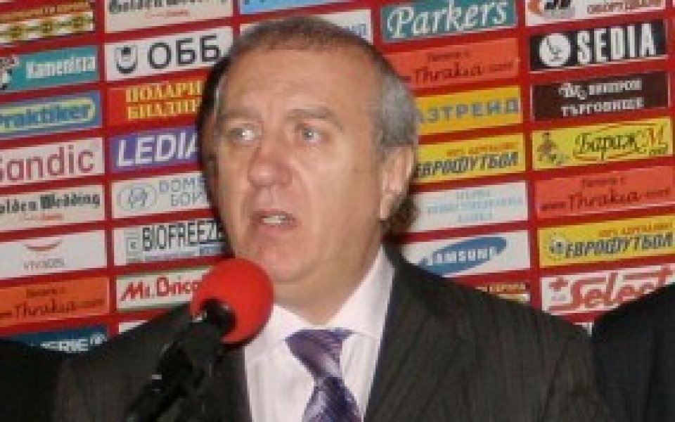 ЦСКА поиска оставката на Боре Александров