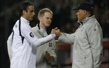 Бербатов уволнява Мартин Йол