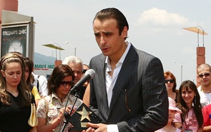 Ман Юнайтед отново с оферта за Бербо, Тотнъм се дърпа