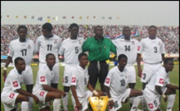 Фен умря при победа на Гана