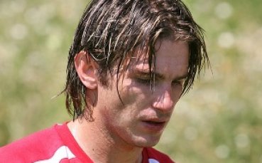 Велизар Димитров с контузия след мача с Омония