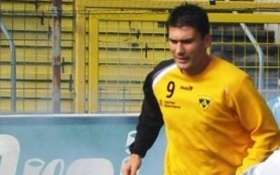 Въпреки двата гола, Тодор Колев остава резерва за Аахен