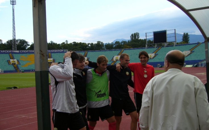 Едната групичка се показа