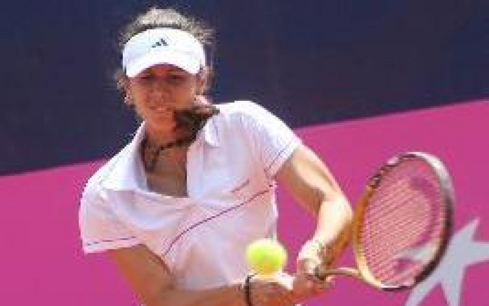 Пиронкова стигна до четвъртфиналите в Бордо