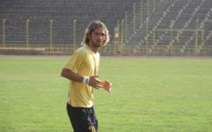 Трима преподписаха с Ботев Пд