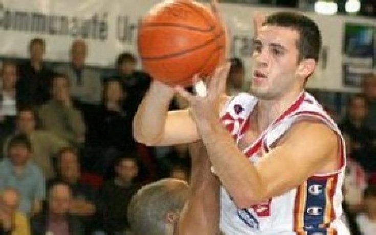 Фил открива сезона в баскет-академията