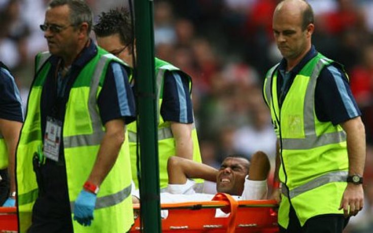 Ашли Коул под въпрос за мача с Русия