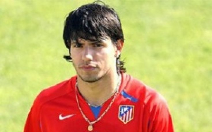 Агуеро и Форлан пропукат мача с Виляреал