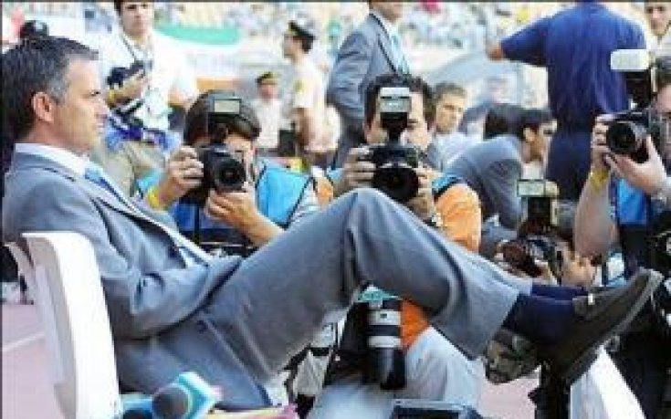 Моуриньо: Венгер руши английския футбол