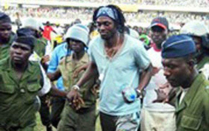 Наказаха Того с лишаване от домакинство