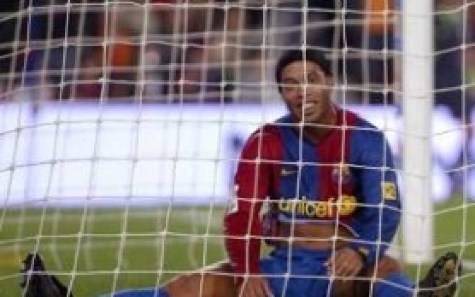 Сколари: Време е Рони да напусне Барселона