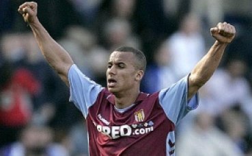 Манчестър Юнайтед иска съотборник на Стилиян