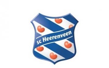 18-годишен дебютира с два гола за Хееренвеен