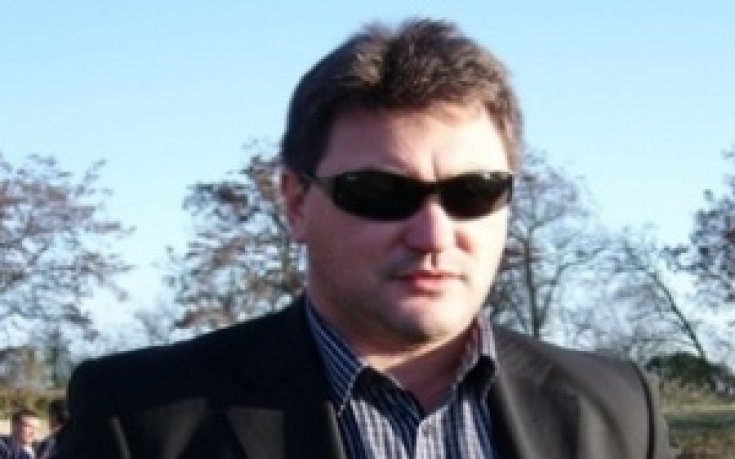 Марек отива в Измир, воден отново от Джеки. Дани Младенов остава
