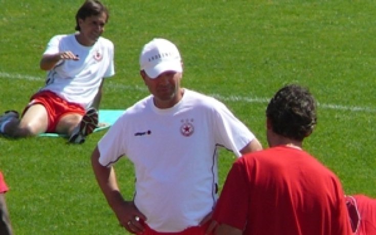 Младенов пише шестици на тренировка