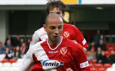 Ангелов изпусна дузпа при загуба на Енерги