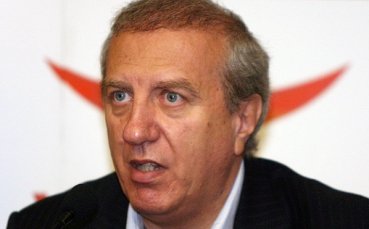 Футболистите на ЦСКА с по-големи заплати от Първанов