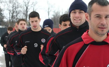 Локо Сф потвърди контролата със Звезда