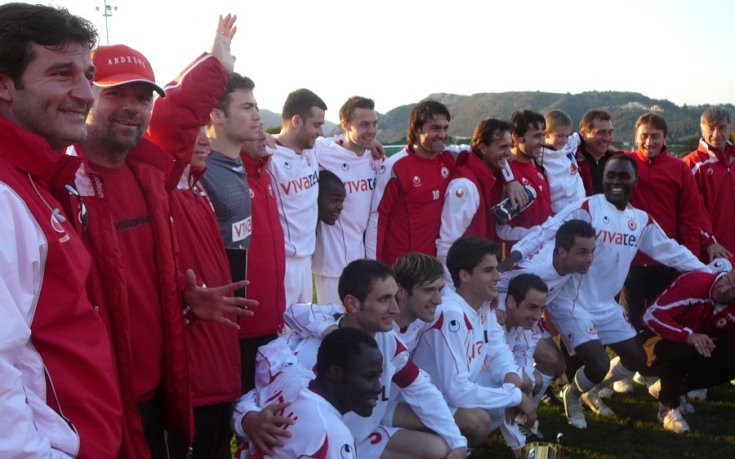 ЦСКА вдигна първа купа за 2008 година