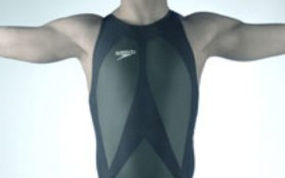 Създадоха най-бързия плувен костюм