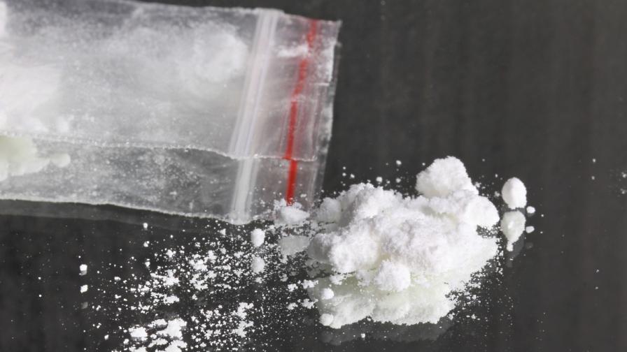 Намериха 127 кг кокаин в учебната платноходка на испанските ВМС