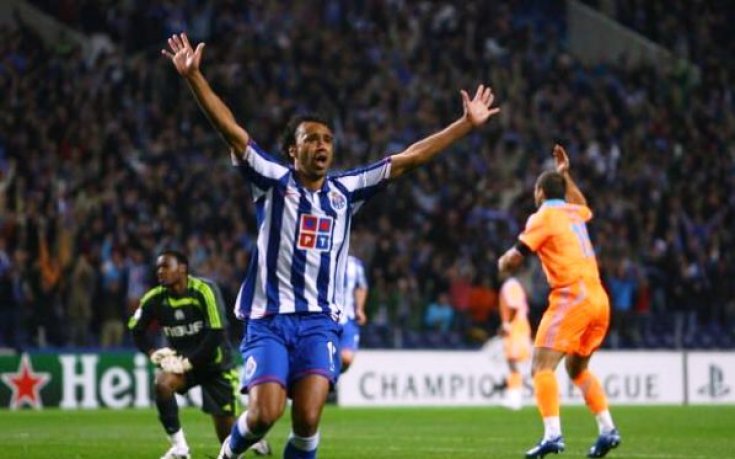 Борусия Дортмунд и Оксер в битка за Сектиуи