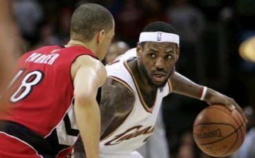 Нов рекорд за ЛеБрон при успех над Торонто