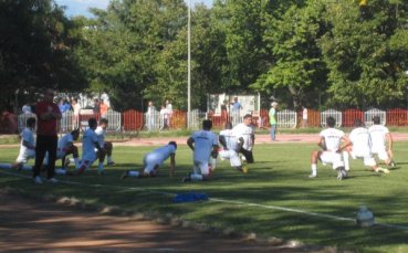Бела спечели опашкарското дерби