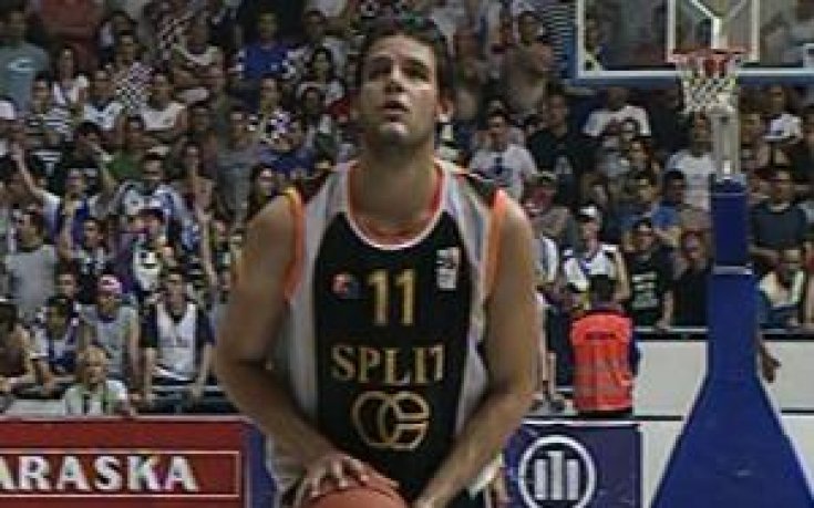 Титлата се изплъзва от ръцете на Деян Иванов